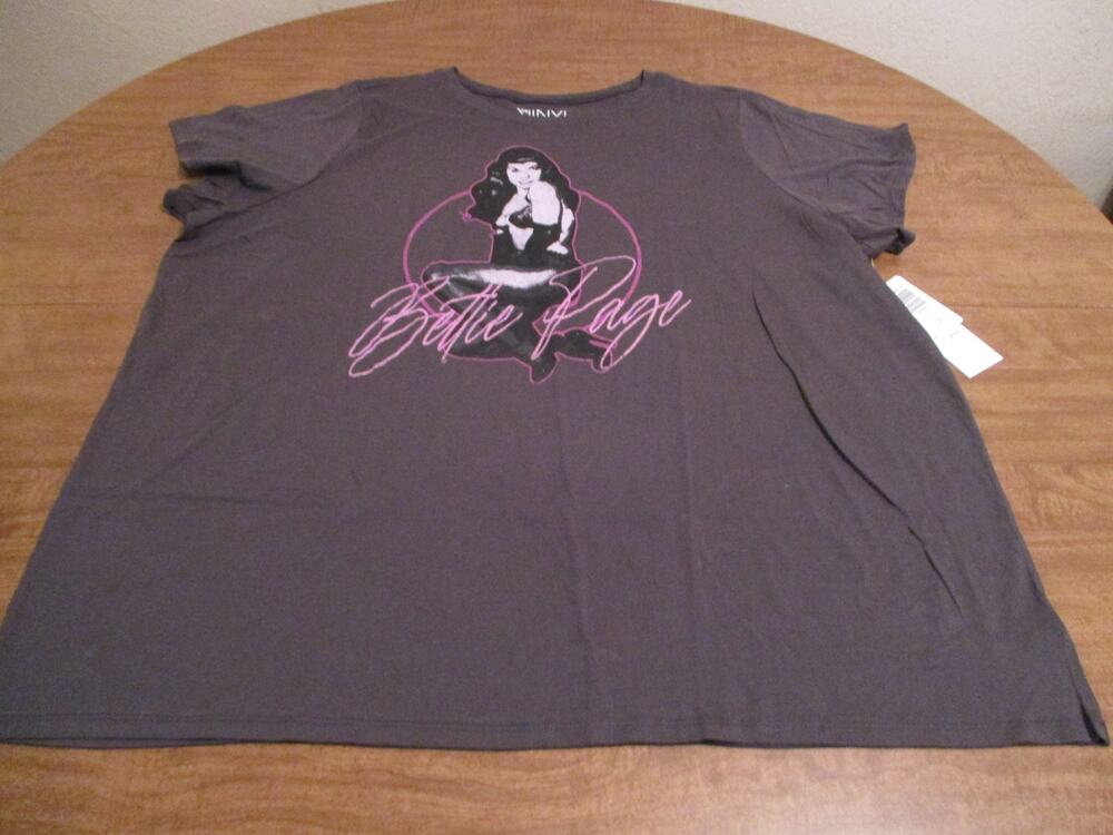 TORRID THE VINYL ICONS BETTY PAGE T SHIRT SIZE 4X